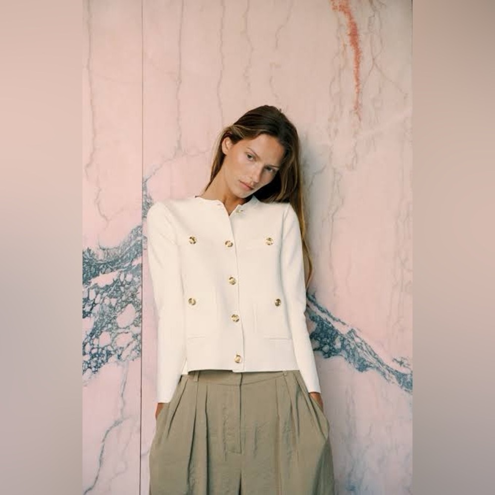 Zara blogger fav white cardigan